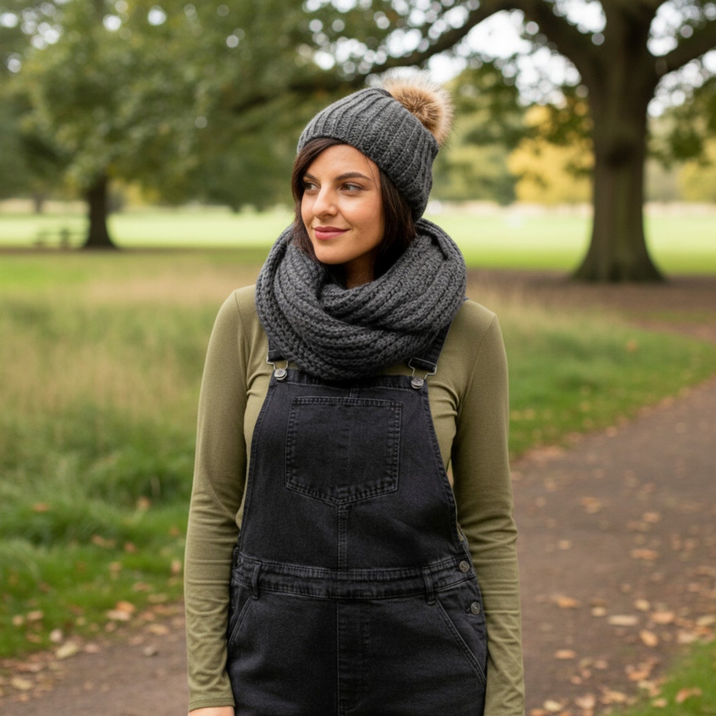 Inetta Hat and Snood Grey